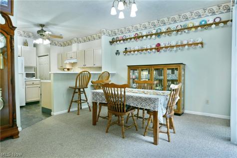 38 Woodland Chase Boulevard Niles OH 44446
