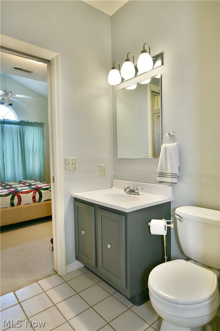 38 Woodland Chase Boulevard Niles OH 44446