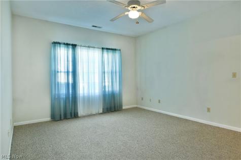 38 Woodland Chase Boulevard Niles OH 44446