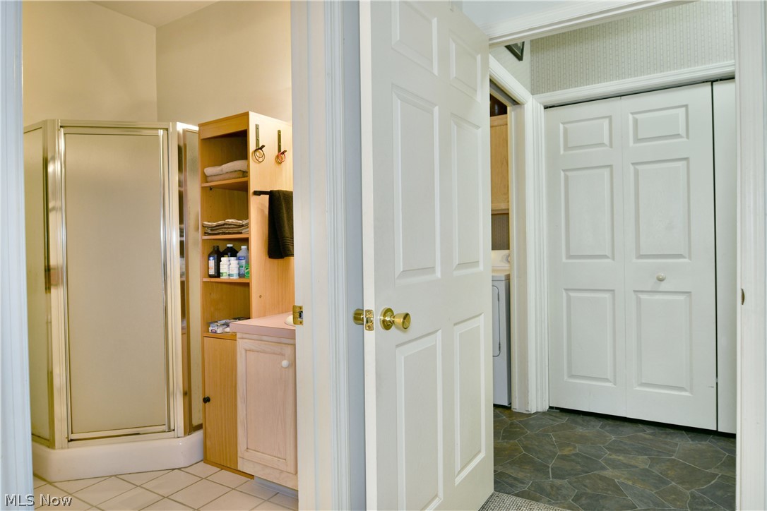 38 Woodland Chase Boulevard Niles OH 44446