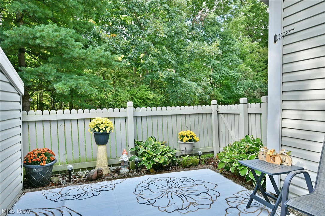 38 Woodland Chase Boulevard Niles OH 44446