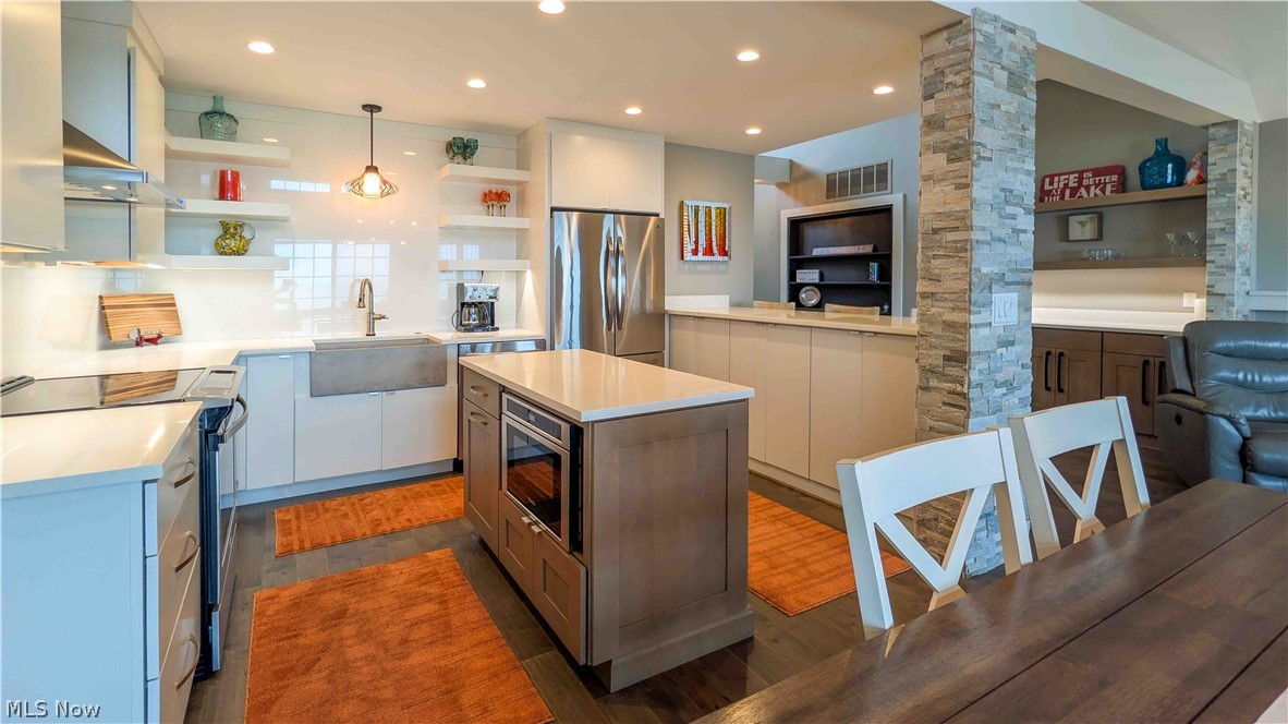 4290 Marin Boulevard Port Clinton OH 43452