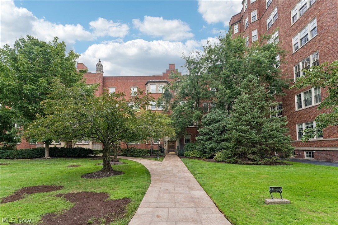 13615 Shaker Boulevard Cleveland OH 44120