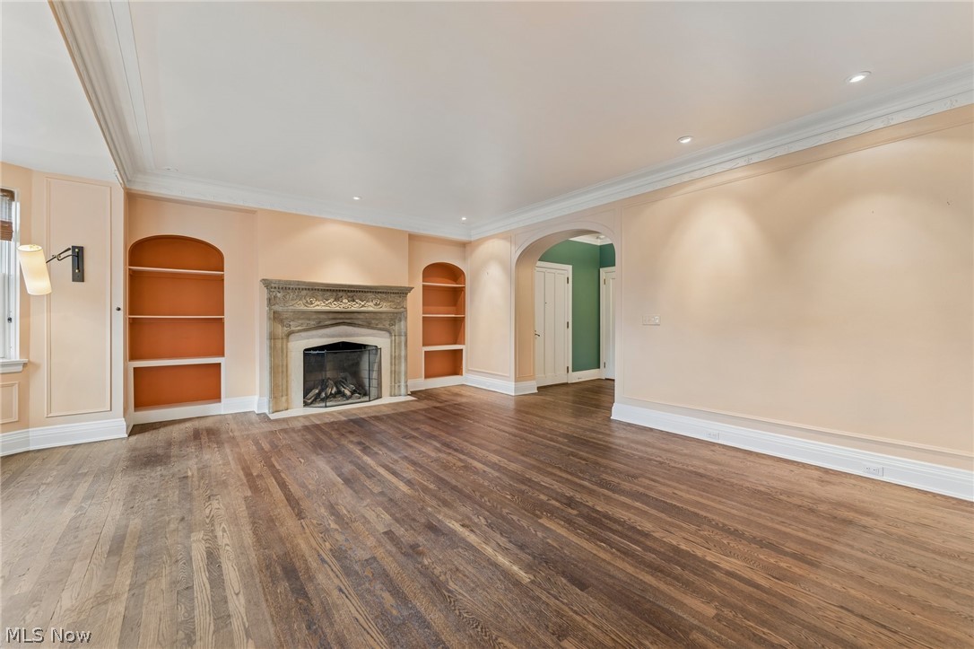 13615 Shaker Boulevard Cleveland OH 44120