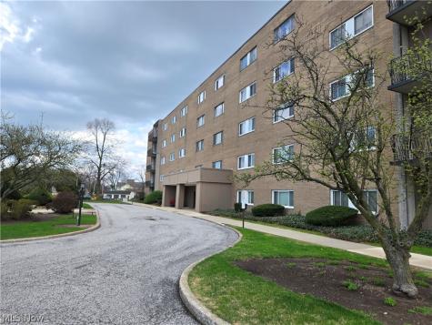 20333 Detroit Road Rocky River OH 44116
