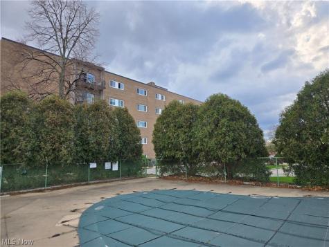 20333 Detroit Road Rocky River OH 44116