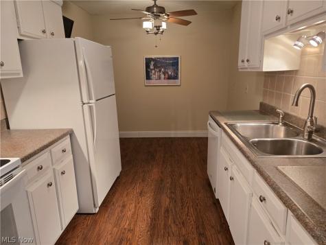 20333 Detroit Road Rocky River OH 44116