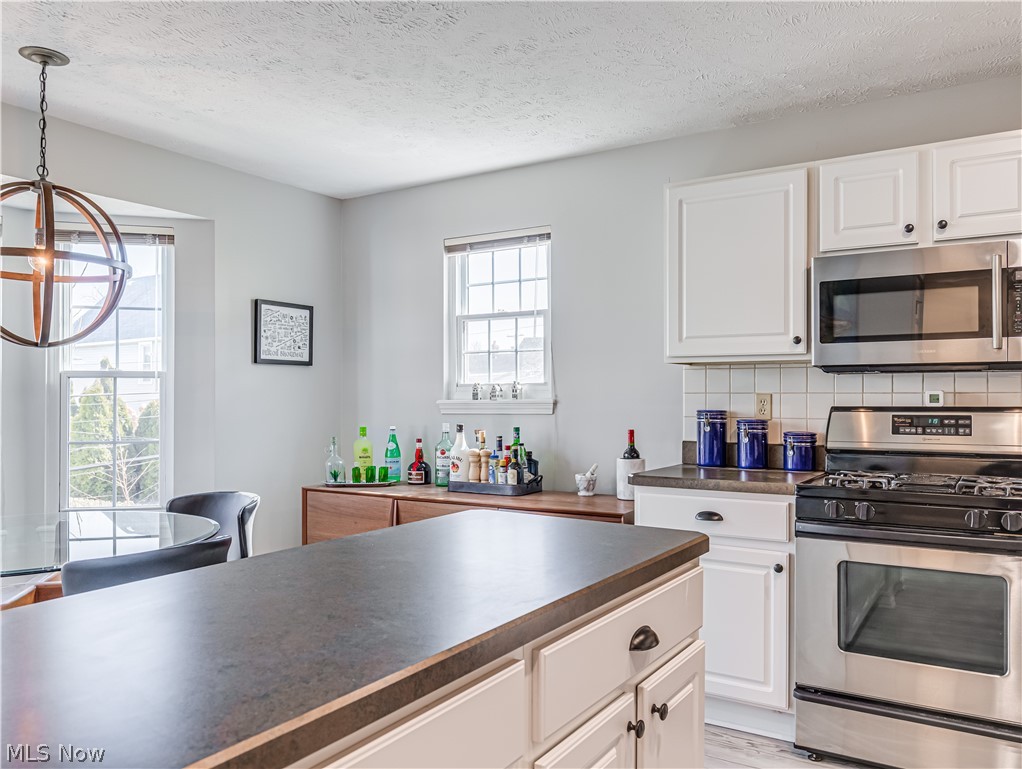 1219 W 69th Street Cleveland OH 44102