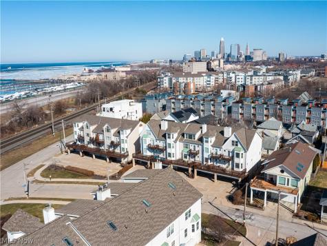 1219 W 69th Street Cleveland OH 44102