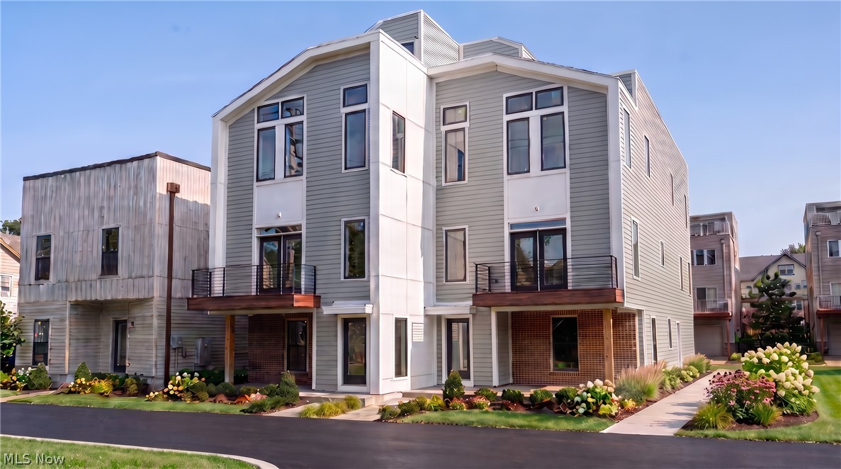 2277 W 6th Street Cleveland OH 44113