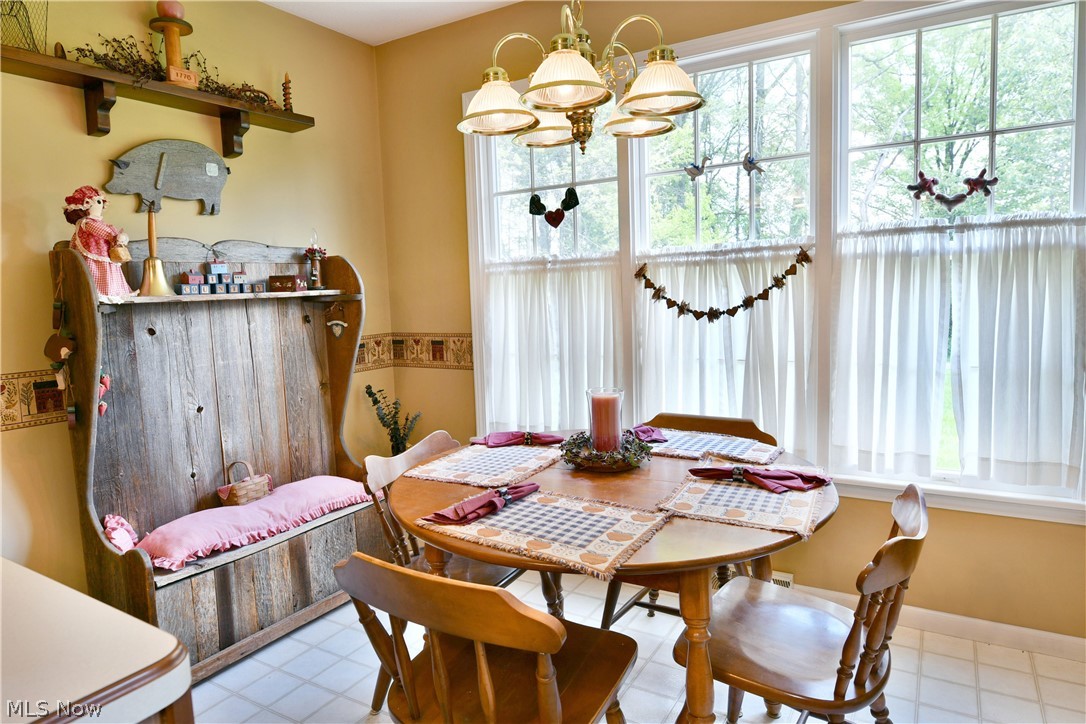 502 Turnberry Court NE Warren OH 44484