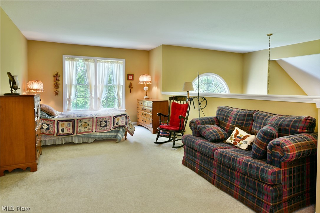 502 Turnberry Court NE Warren OH 44484