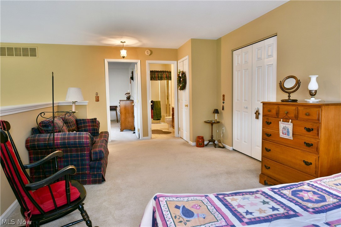 502 Turnberry Court NE Warren OH 44484