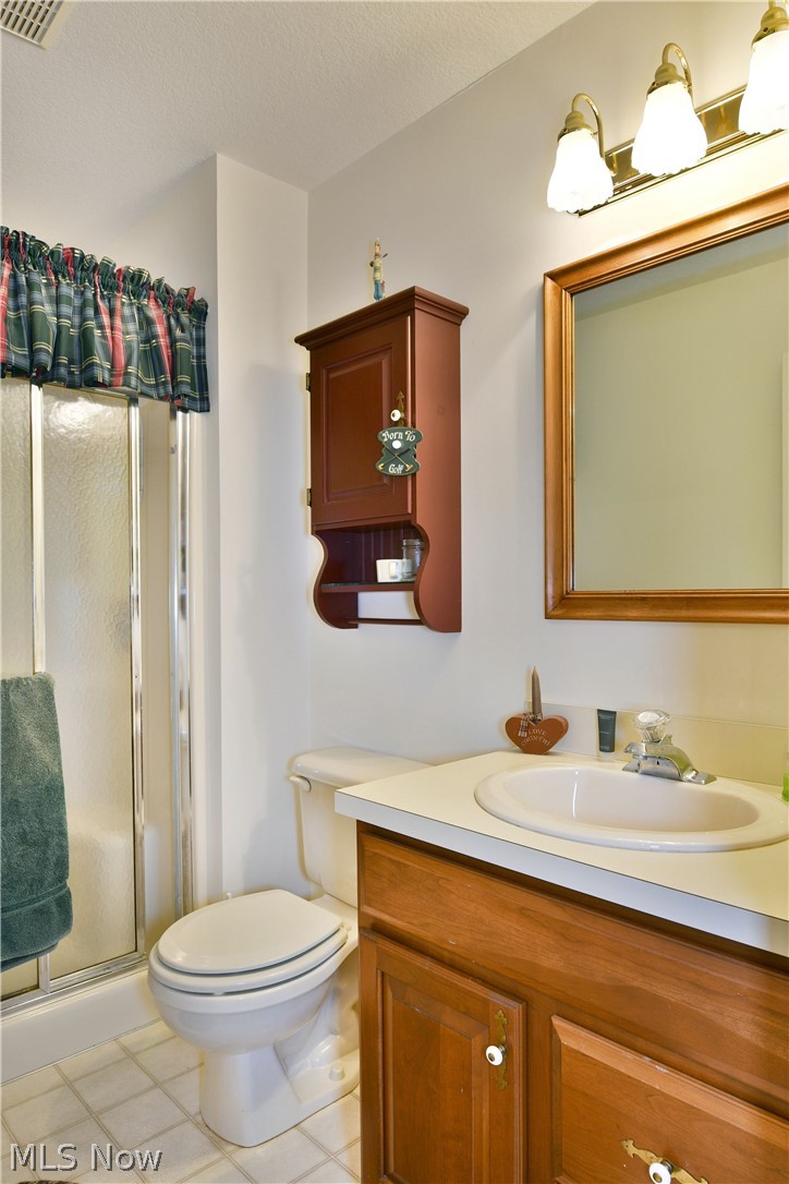 502 Turnberry Court NE Warren OH 44484