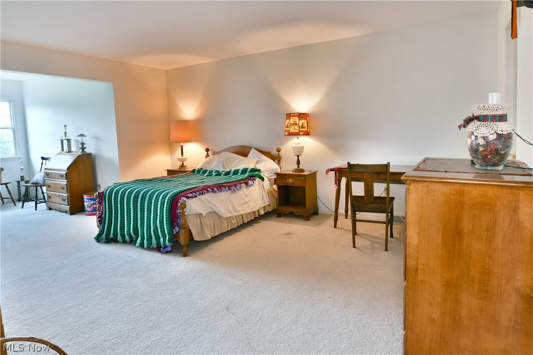 502 Turnberry Court NE Warren OH 44484