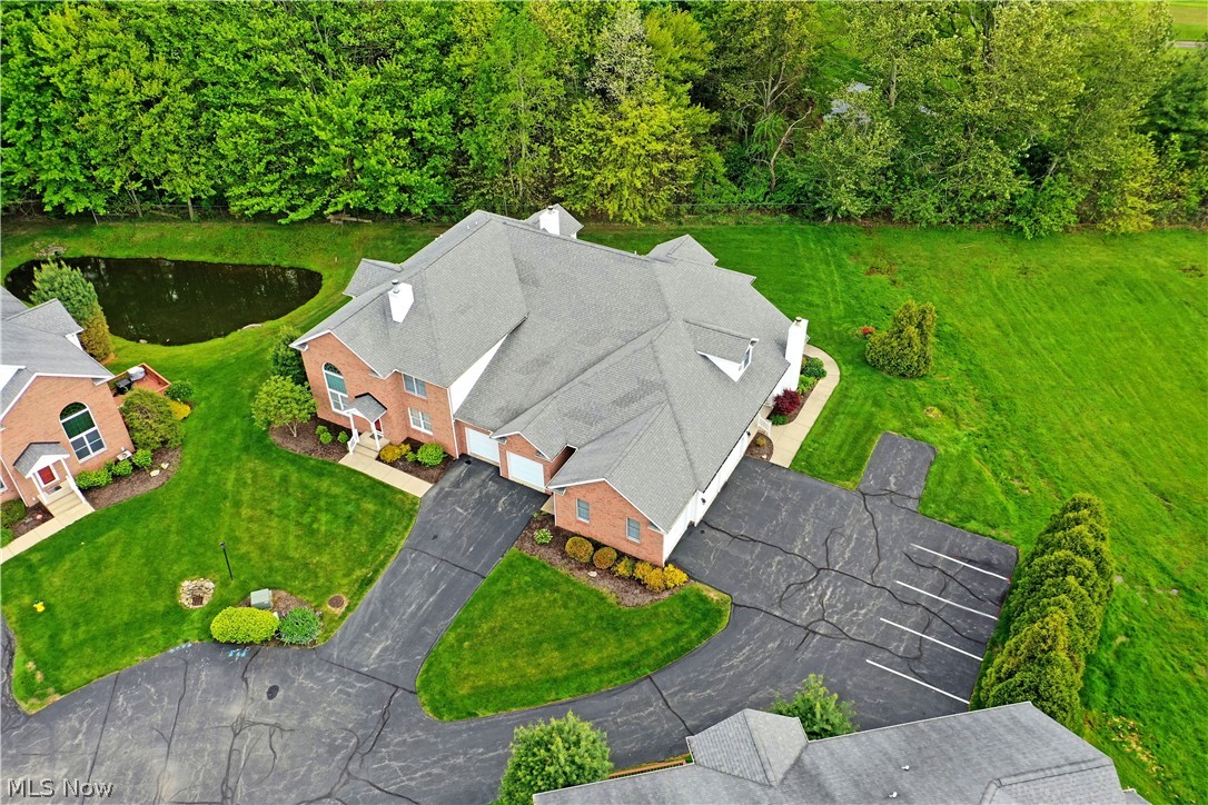 502 Turnberry Court NE Warren OH 44484