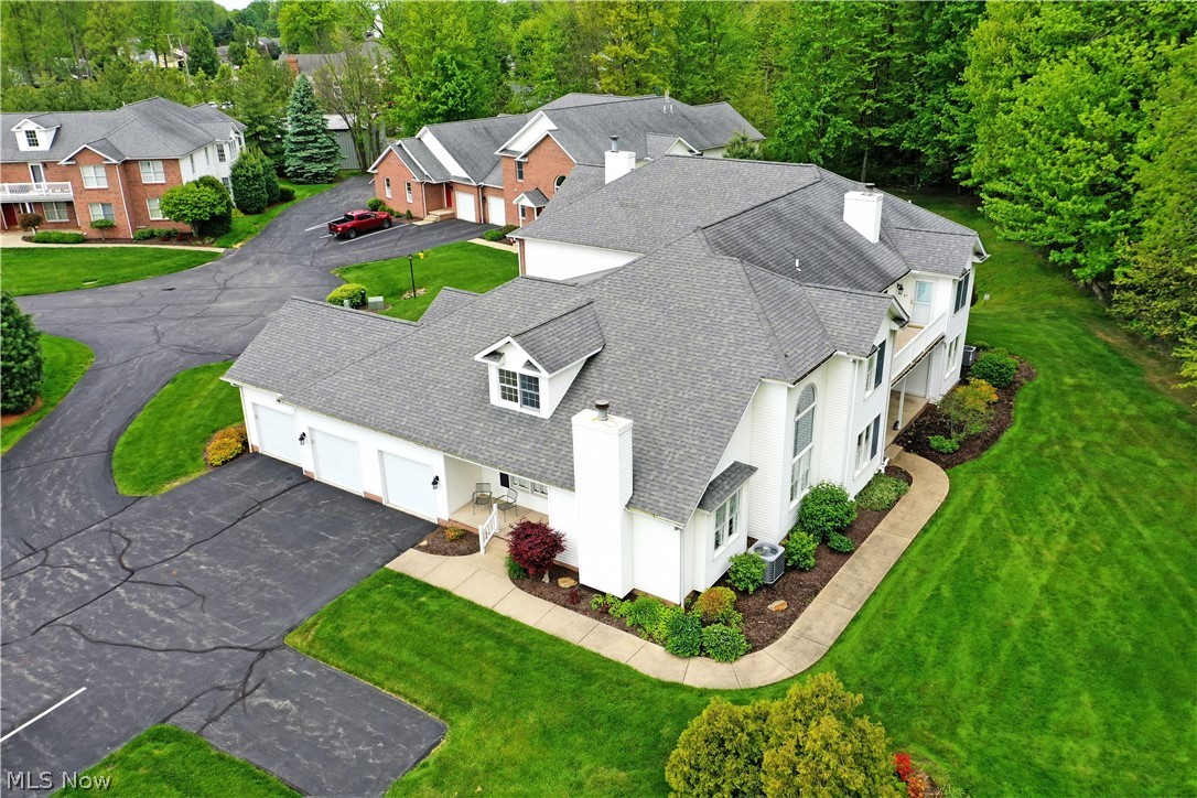 502 Turnberry Court NE Warren OH 44484