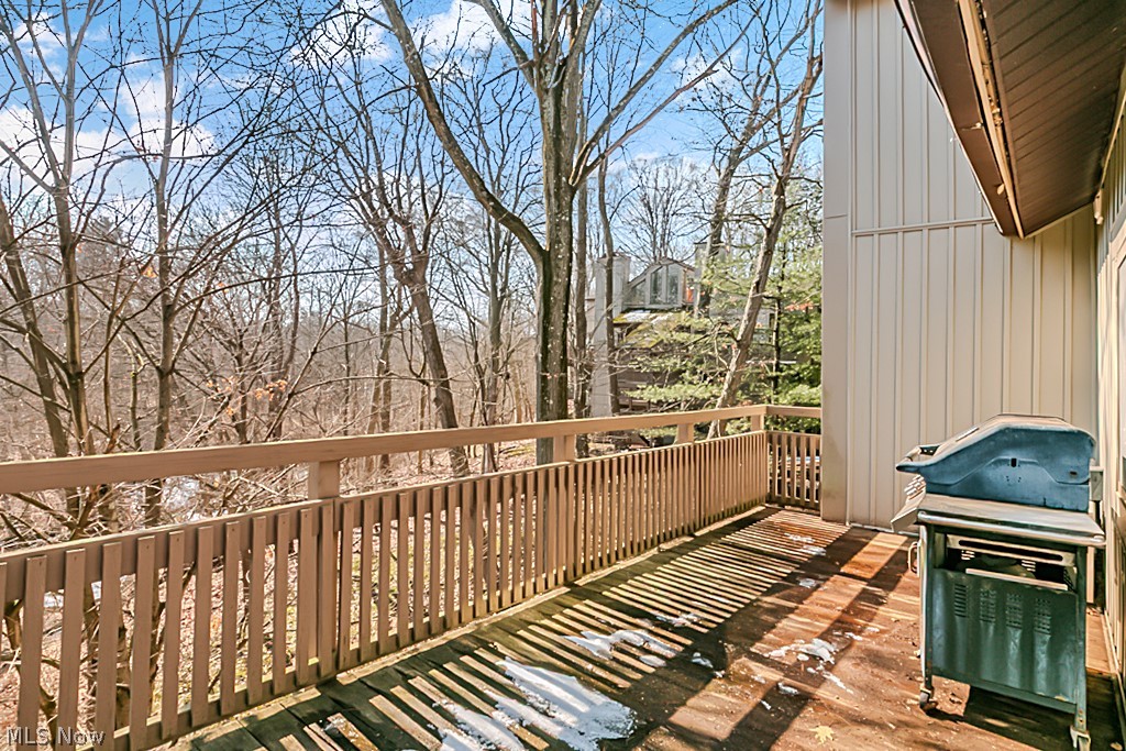 562 Meredith Lane Cuyahoga Falls OH 44223