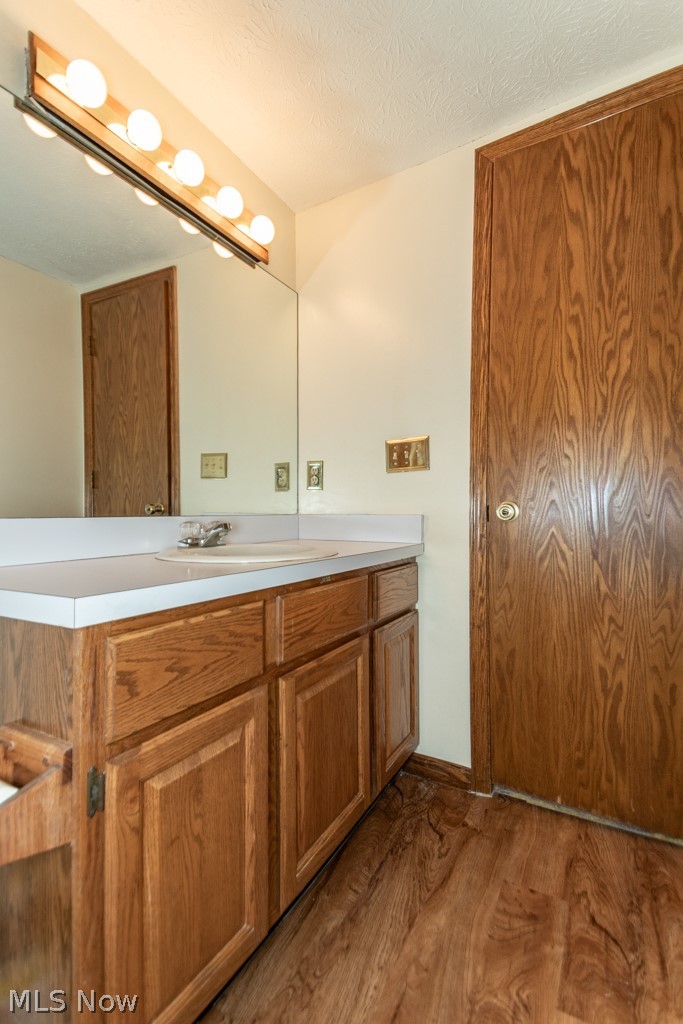 562 Meredith Lane Cuyahoga Falls OH 44223
