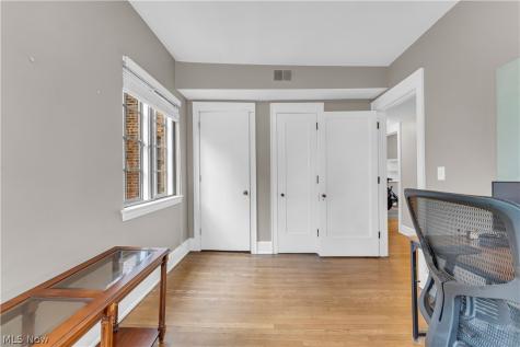2511 Overlook Road Cleveland Heights OH 44106