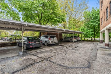 2511 Overlook Road Cleveland Heights OH 44106