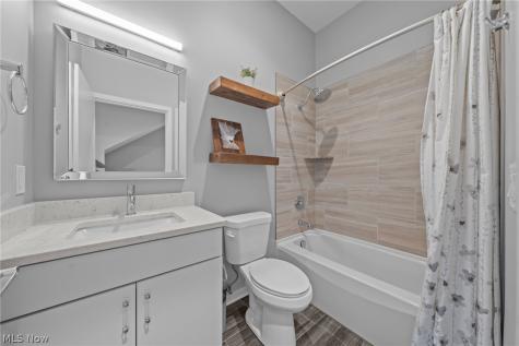 3110 Vine Court Cleveland OH 44113
