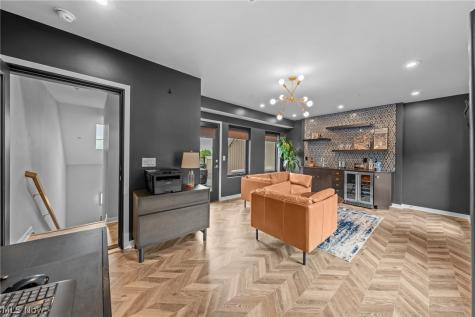 3110 Vine Court Cleveland OH 44113