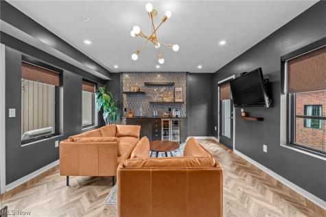 3110 Vine Court Cleveland OH 44113