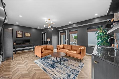 3110 Vine Court Cleveland OH 44113