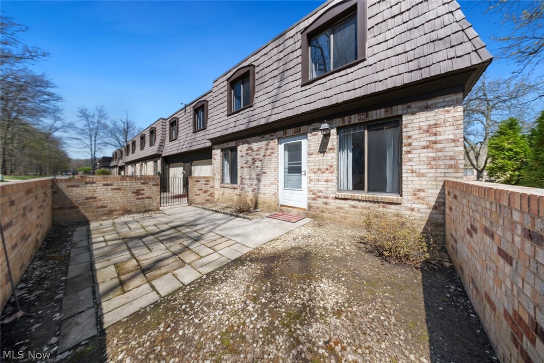 723 Tollis Parkway Broadview Heights OH 44147