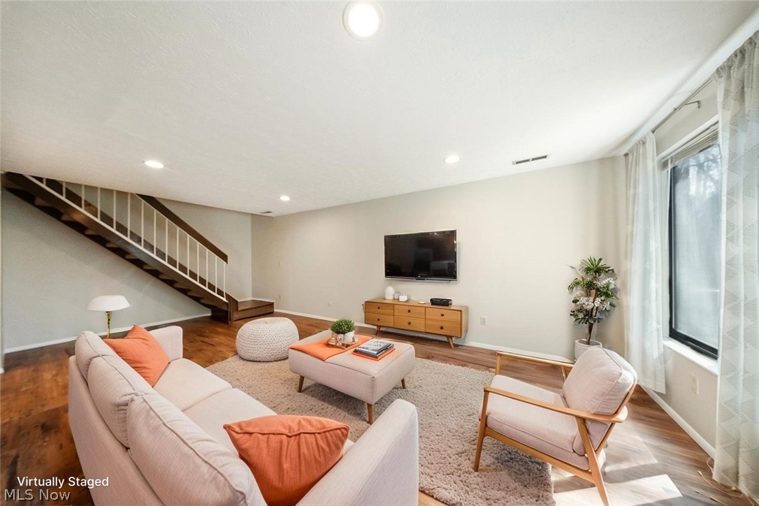 723 Tollis Parkway Broadview Heights OH 44147