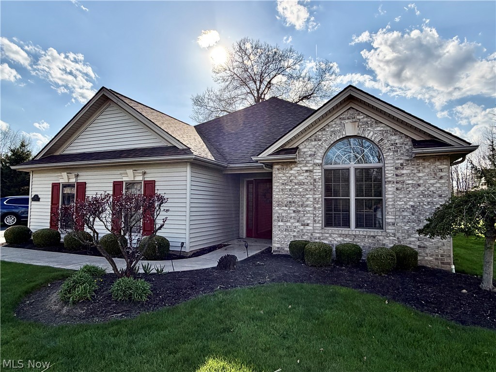 22 Walker Circle Girard OH 44420