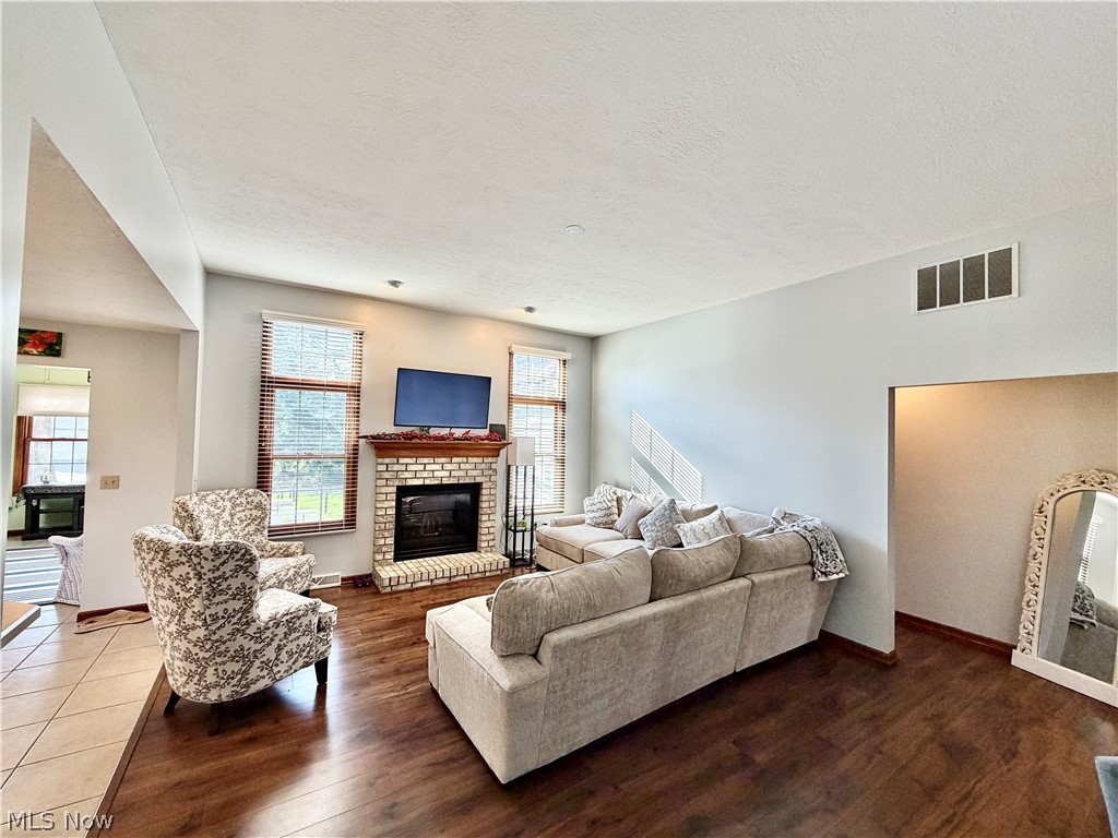 22 Walker Circle Girard OH 44420