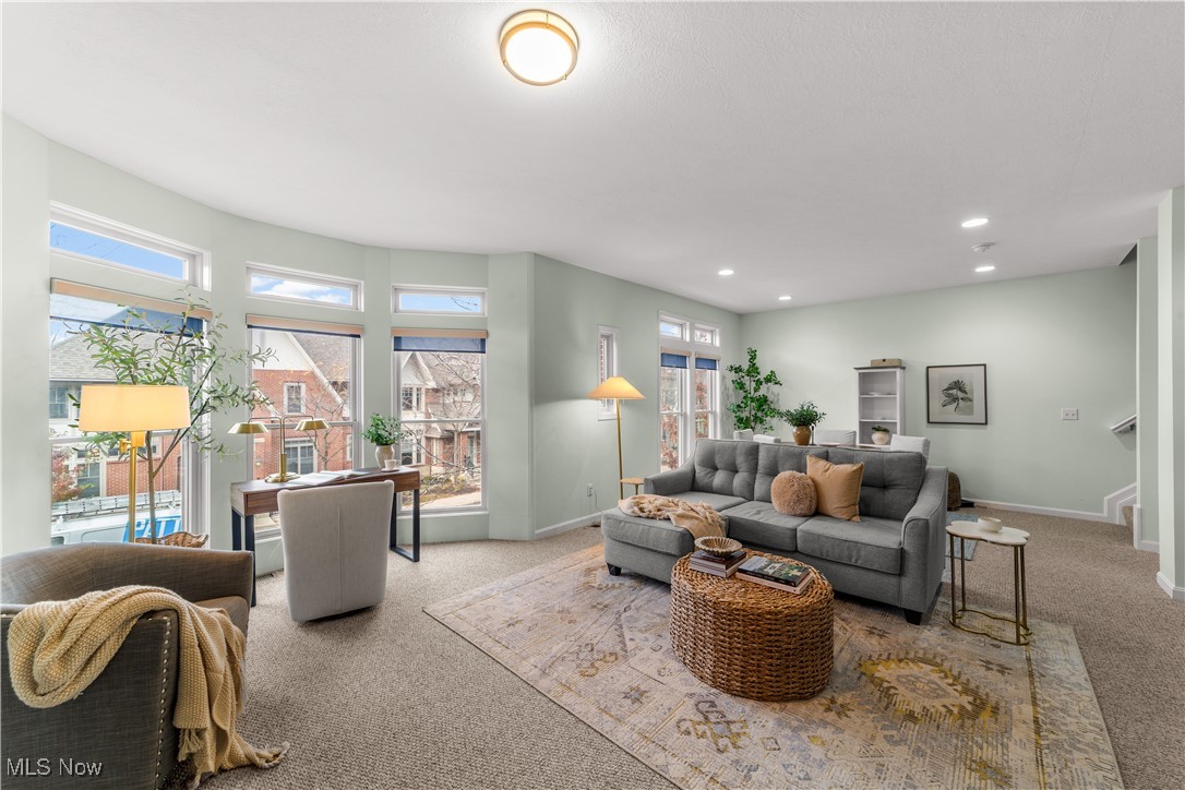123 Vine Street Westlake OH 44145