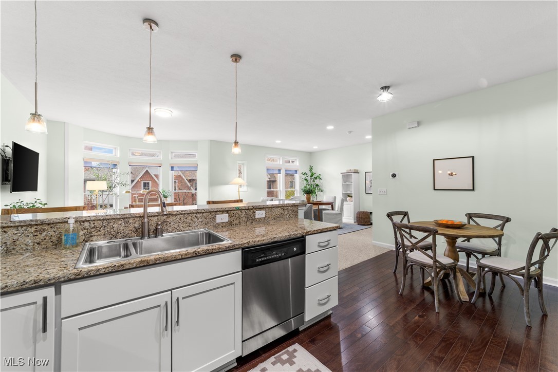 123 Vine Street Westlake OH 44145