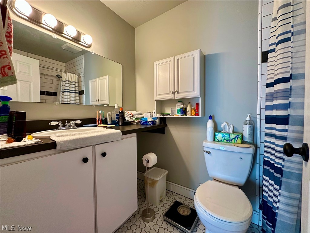 1780 Rolling Hills Drive Twinsburg OH 44087