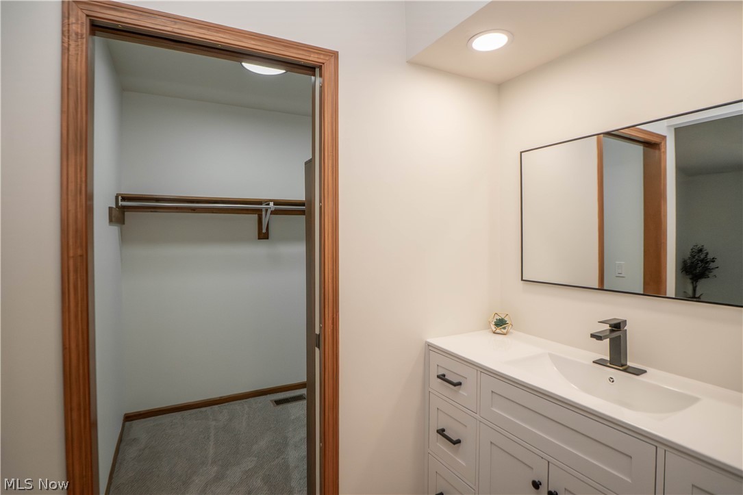 117 Brookview Drive SW North Canton OH 44709