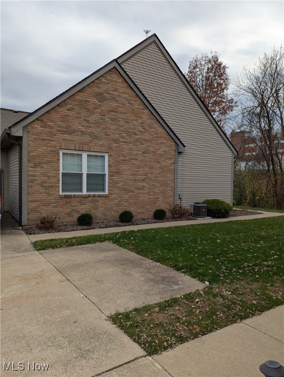 1563 Cambridge Avenue SW North Canton OH 44709