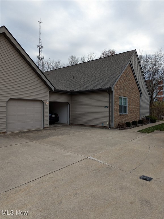 1563 Cambridge Avenue SW North Canton OH 44709