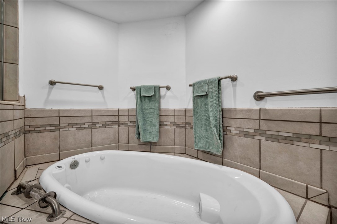 772 Wildberry Circle Avon Lake OH 44012