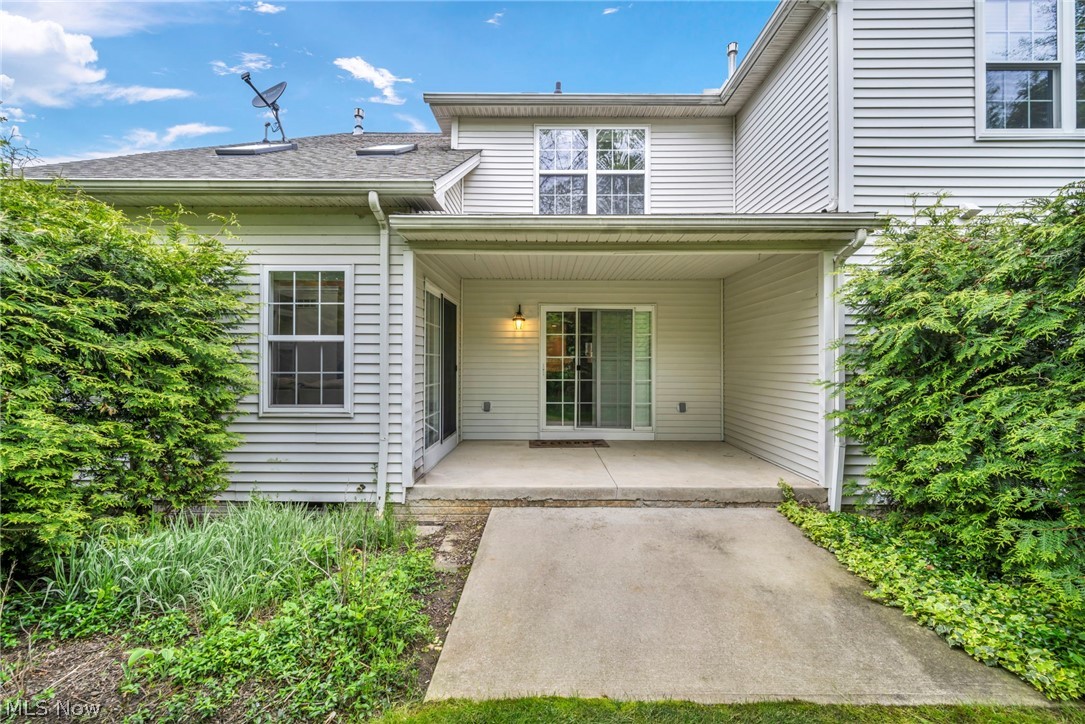 772 Wildberry Circle Avon Lake OH 44012