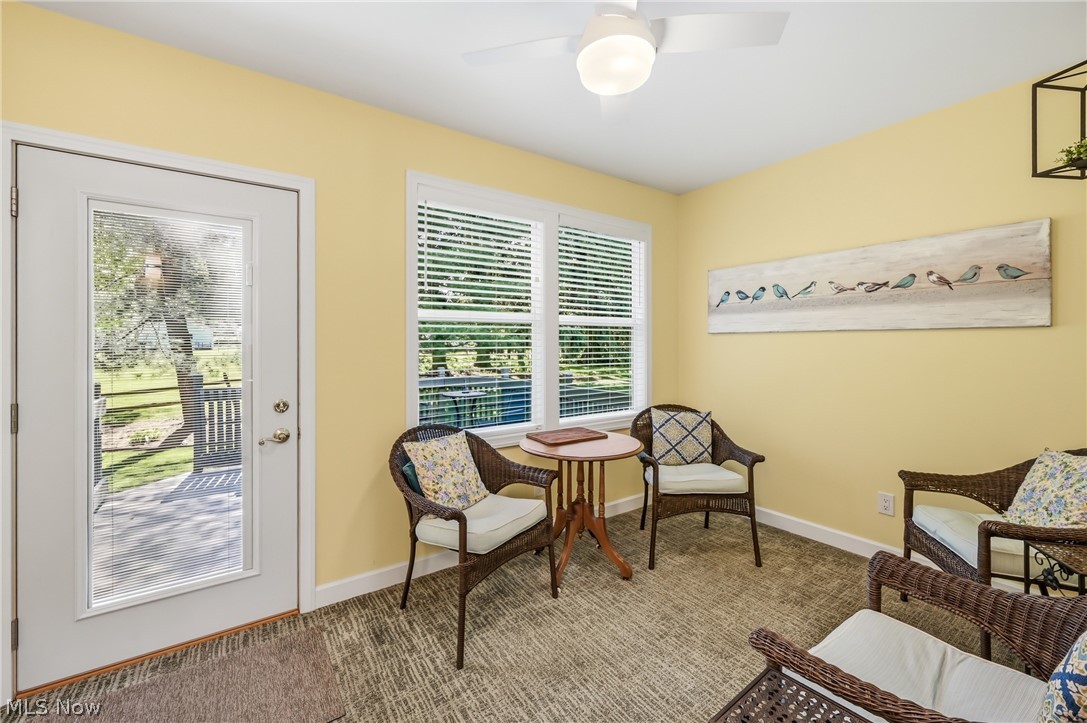 220 Blue Winged Warren OH 44484
