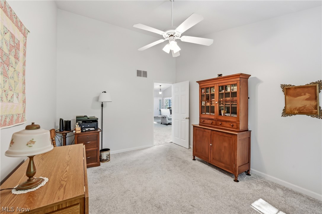 220 Blue Winged Warren OH 44484