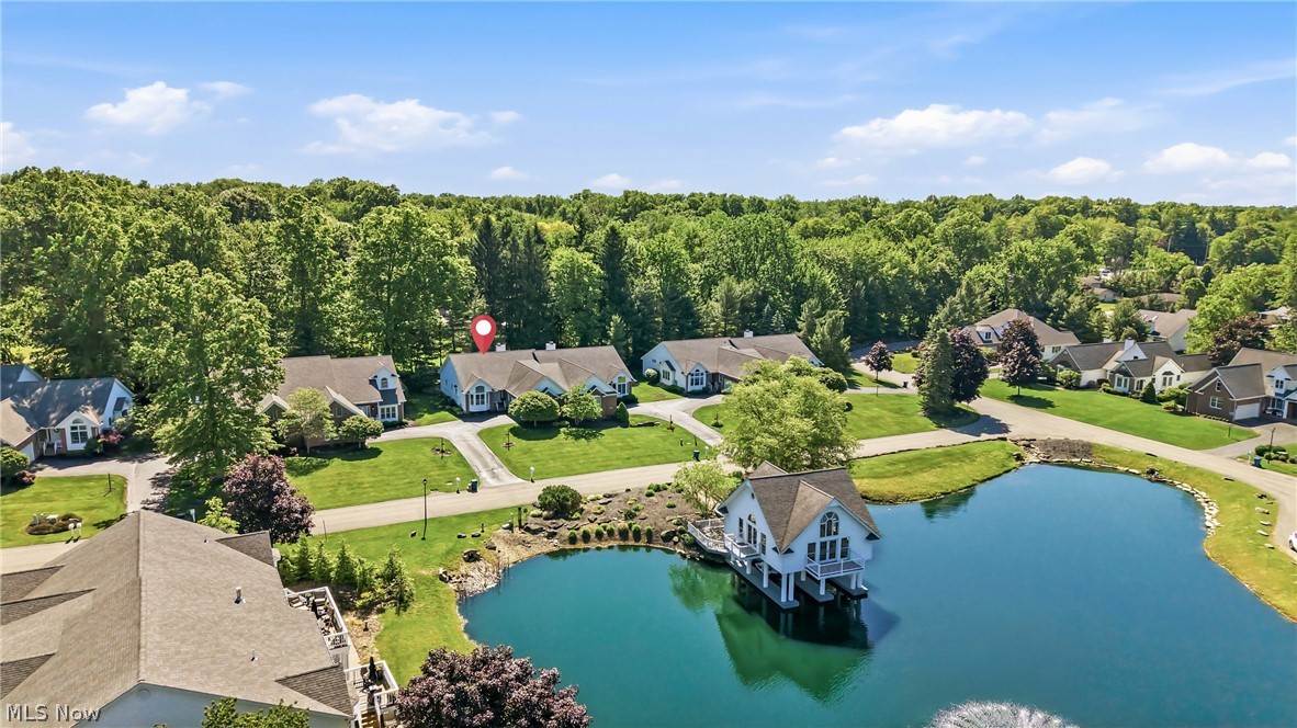 220 Blue Winged Warren OH 44484