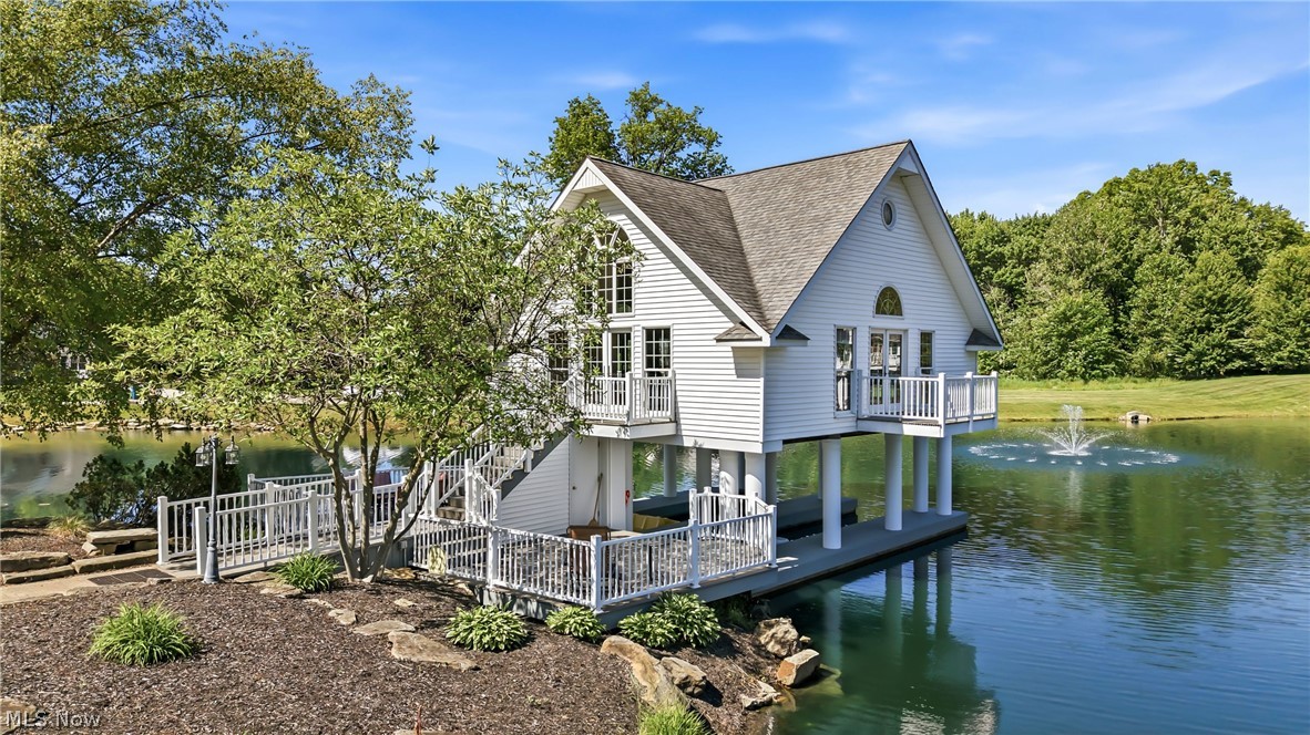 220 Blue Winged Warren OH 44484
