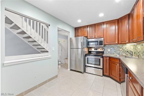 9047 Patriot Drive Streetsboro OH 44241