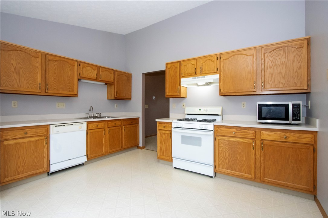 1090 Mindy Lane Wooster OH 44691
