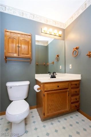 1090 Mindy Lane Wooster OH 44691