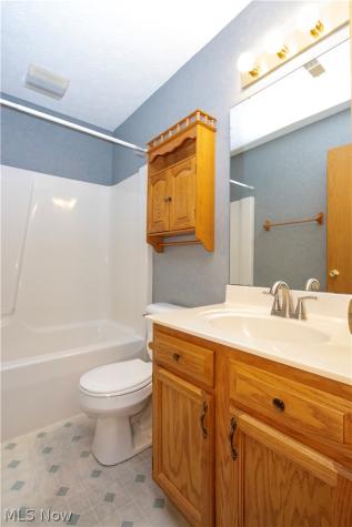 1090 Mindy Lane Wooster OH 44691