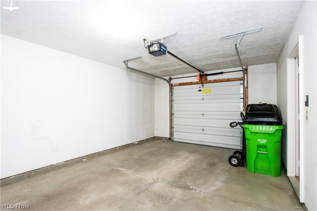 1090 Mindy Lane Wooster OH 44691